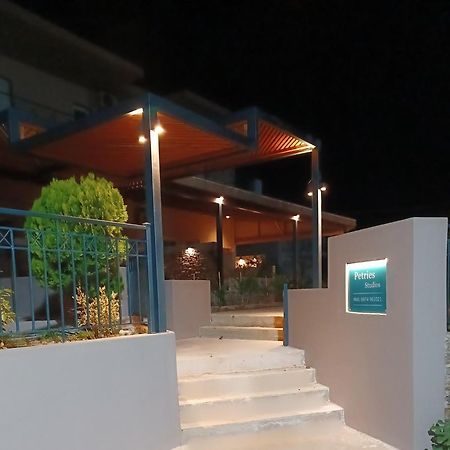 Petries Studios Agio Apóstoloi Exterior foto